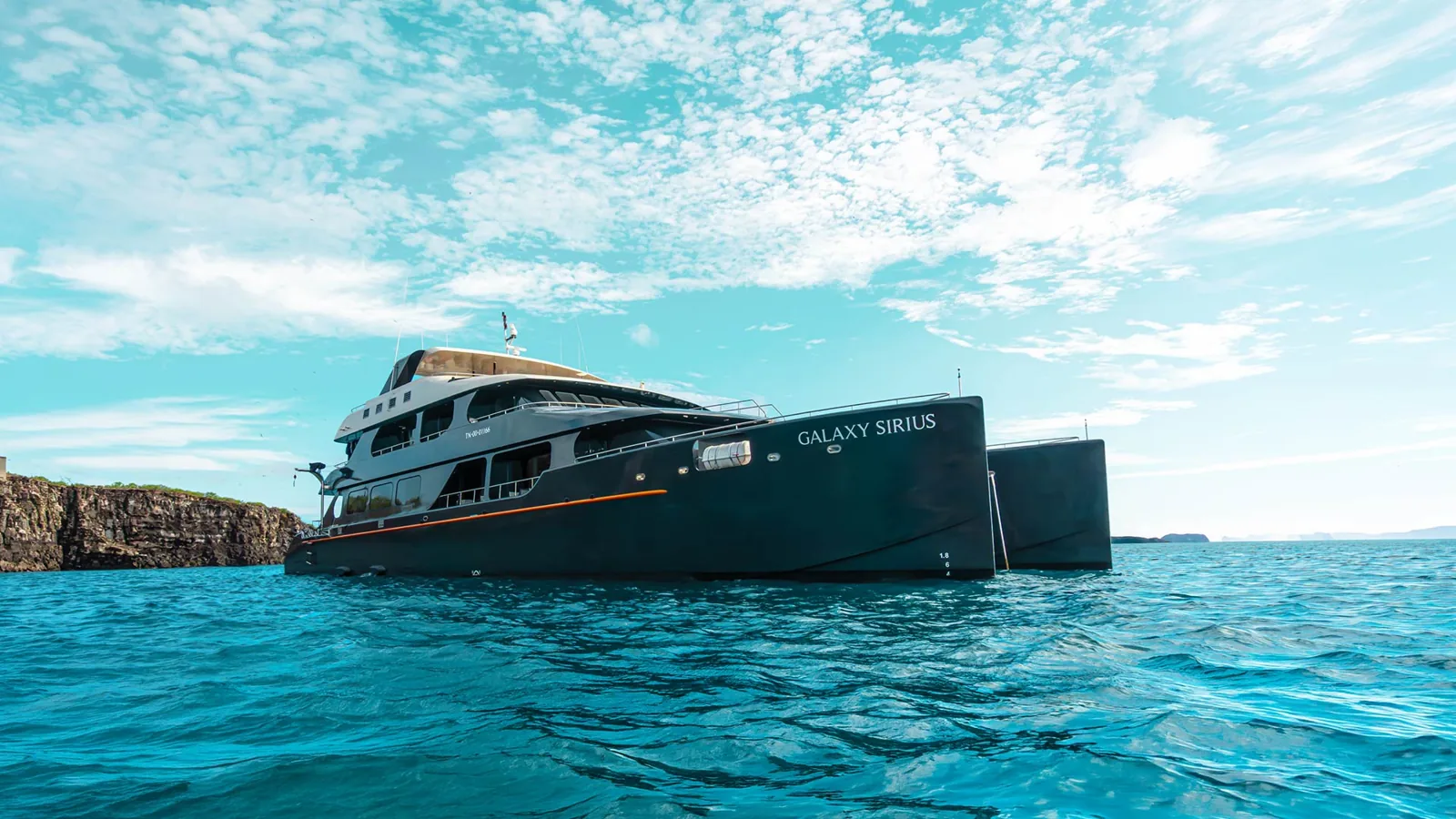 Sirius Yacht — Yacht exterior